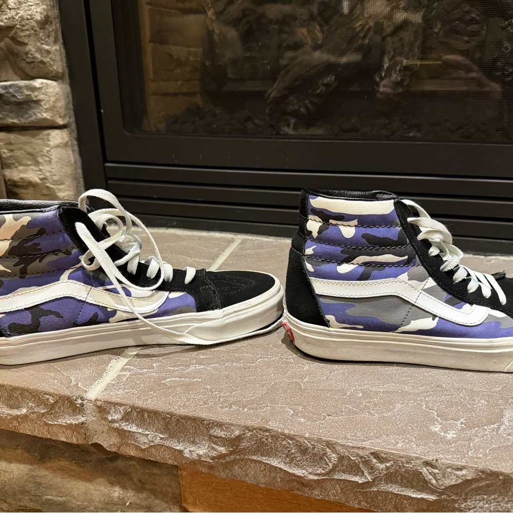 Black and Purple High-Top Sneakers - Picture 3 of 4